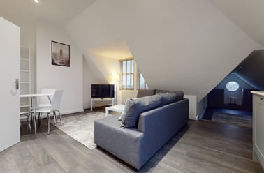 Blenheim Gardens, Cricklewood, London - Image 2