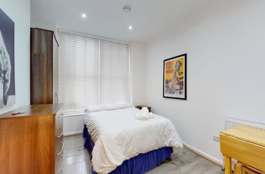 Blenheim Gardens, Brondesbury Park, London - Image 2