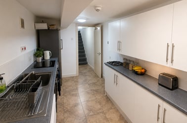 Ash Grove, Hyde Park, Leeds - Image 2