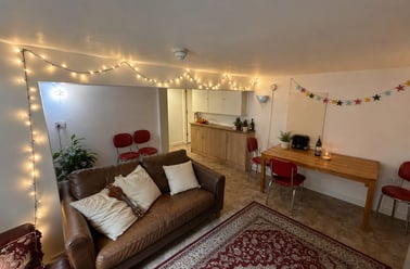 Ash Grove, Hyde Park, Leeds - Image 3