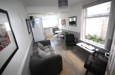 Percy Road, Southsea, Portsmouth - Image 2
