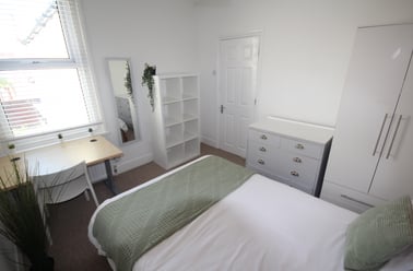 Harold Road (All DOUBLE BEDROOMS), Southsea, Portsmouth - Image 3