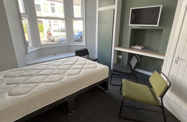 Mackintosh Place, Cathays, Cardiff - Image 2