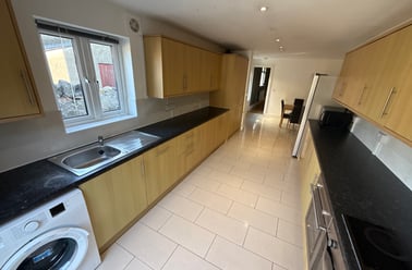 Mackintosh Place, Cathays, Cardiff - Image 2