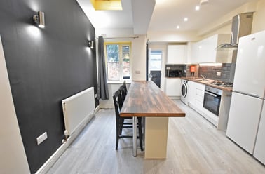 Dallas York Road, Beeston, Nottingham - Image 2