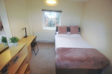 Newland Street West, West End, Lincoln - Image 3