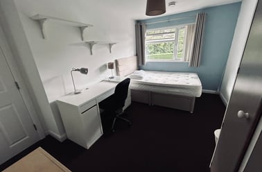 Everard Close, St Johns, Worcester - Image 3