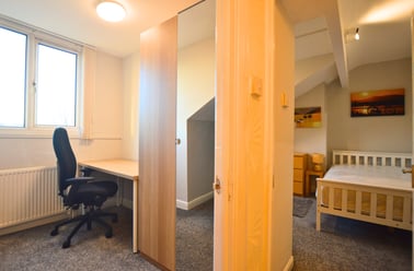 Norman Street, Kirkstall, Leeds - Image 3