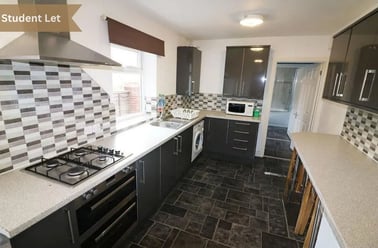 Lodge Road, Inner Avenue, Southampton - Image 2