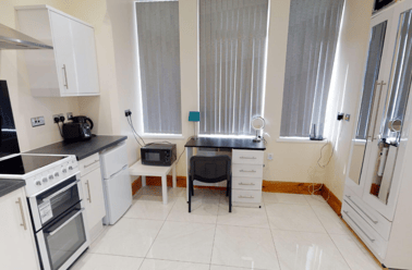 Raglan Road, Edgbaston, Birmingham - Image 2