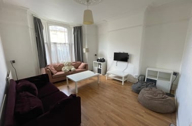 Scarcroft Road, City Centre, York - Image 3