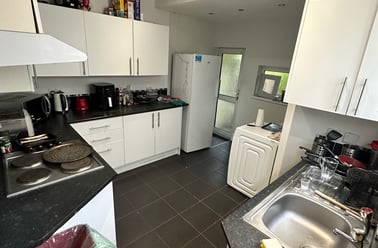 Mackintosh Place, Cathays, Cardiff - Image 3