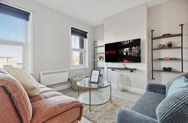 Lea Bridge Road, Leyton, London - Image 2