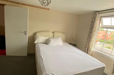 Kingsholm Road, Kingsholm, Gloucester - Image 2