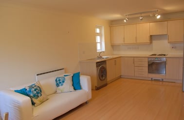 Hadfield Close, Victoria Park, Manchester - Image 3