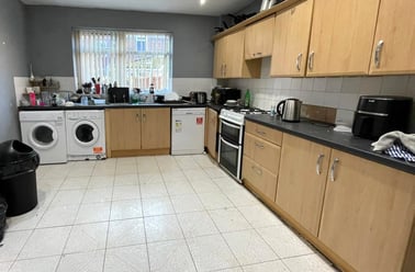 Heald Grove, Rusholme, Manchester - Image 3