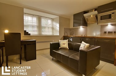 St. Leonards Gate, City Centre, Lancaster - Image 2