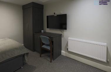 Queen Street, City Centre, Lancaster - Image 2