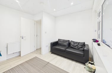 Selsfield Drive, Moulsecoomb, Brighton - Image 3