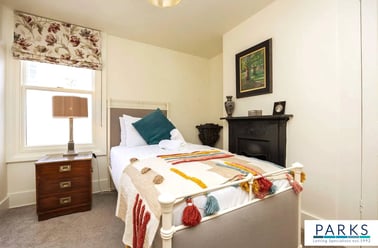 Kensington Place, City Centre, Brighton - Image 3