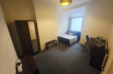 Fishponds Road, Fishponds, Bristol - Image 2