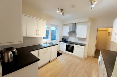 Fishponds Road, Fishponds, Bristol - Image 3