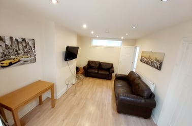 Dovercourt Road, Horfield, Bristol - Image 3