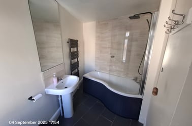 Hill Park Crescent, Greenbank, Plymouth - Image 3