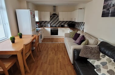 Semilong Road, Semilong, Northampton - Image 2