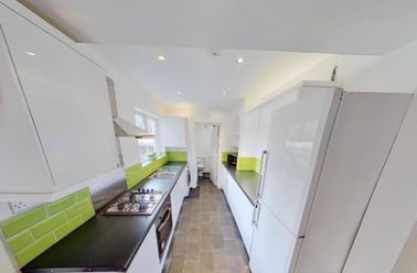 Wilford Crescent East, The Meadows, Nottingham - Image 2