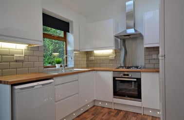 Salisbury Street, Beeston, Nottingham - Image 2