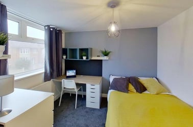 Salisbury Street, Beeston, Nottingham - Image 3