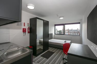 Bath Road, City Centre, Bournemouth - Image 3