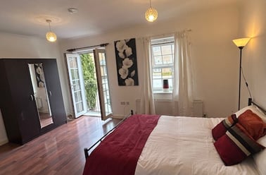 Johnson Court, Southbridge, Northampton - Image 2