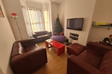 Ashville View, Burley, Leeds - Image 2