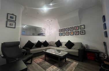 Ridgeway Terrace, Woodhouse, Leeds - Image 2