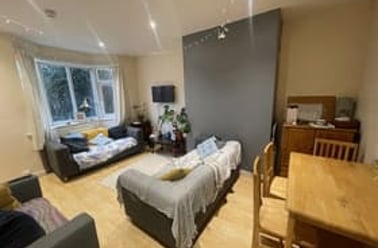 Ash Road, Headingley, Leeds - Image 3