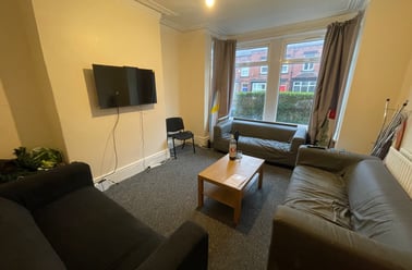 Headingley Avenue, Headingley, Leeds - Image 2