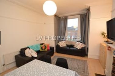 St. Michaels Road, Headingley, Leeds - Image 3