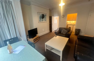 Church Wood Avenue, Headingley, Leeds - Image 3