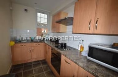 Winston Gardens, Headingley, Leeds - Image 3