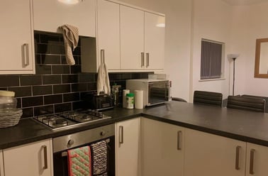Berkeley Avenue, Longsight, Manchester - Image 3