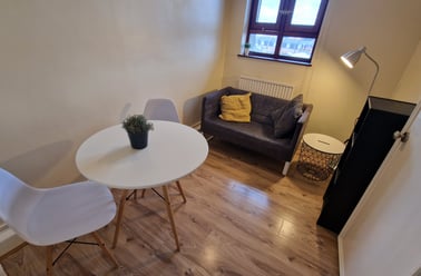 Birkenhead Street, Kings Cross, London - Image 3