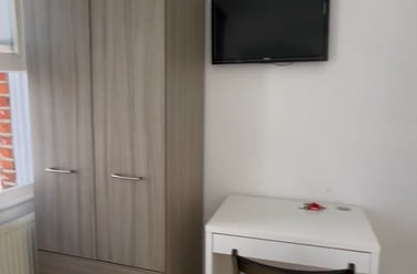 Charleville Road, West Kensington, London - Image 3