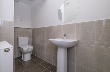 Bond Street, City Centre, Norwich - Image 2