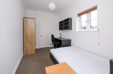 Bond Street, City Centre, Norwich - Image 3