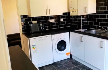 Rolleston Close, Clover Hill, Norwich - Image 2