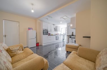 Reservoir Road, Harborne, Birmingham - Image 2