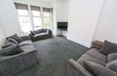 Estcourt Terrace, Headingley, Leeds - Image 2