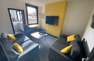 Henshall Street, City Centre, Chester - Image 2